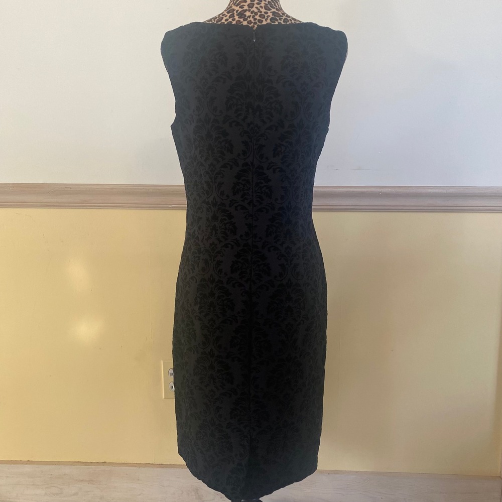 J McLaughlin Women Black Velvet Burnout Sheath Dress Sleeveless Midi Elegant L - Picture 2 of 5